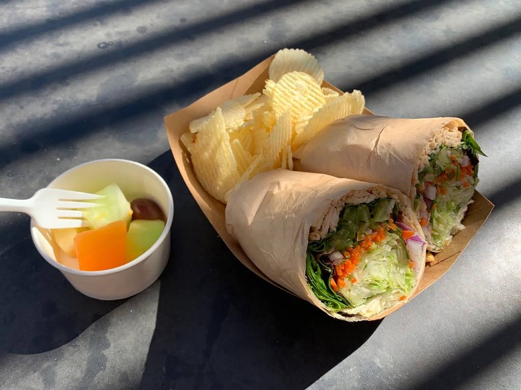 Beach Walk | restaurant | 6049 E 7th St, Long Beach, CA 90840, USA | 5629852008 OR +1 562-985-2008