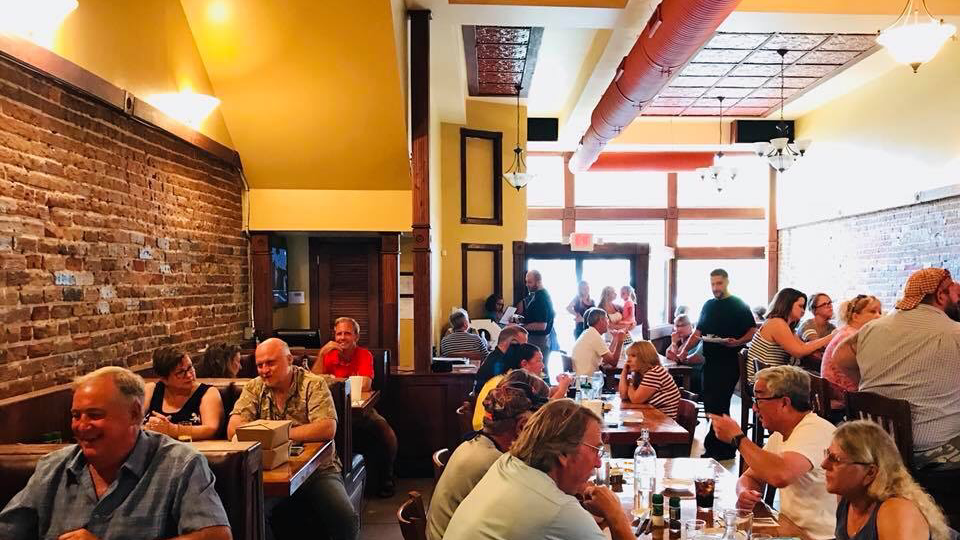 Broad Street Market Restaurant | restaurant | 4 N Broad St, Brooksville, FL 34601, USA | 3526786767 OR +1 352-678-6767