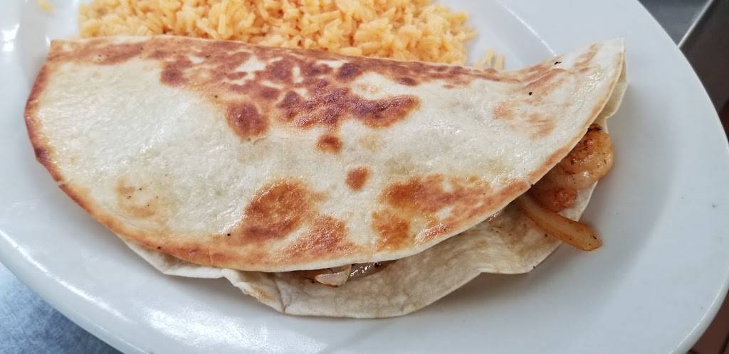 La Flama Mexican Restaurant | restaurant | 111 SE 2nd St, Snow Hill, NC 28580, USA | 2527474333 OR +1 252-747-4333