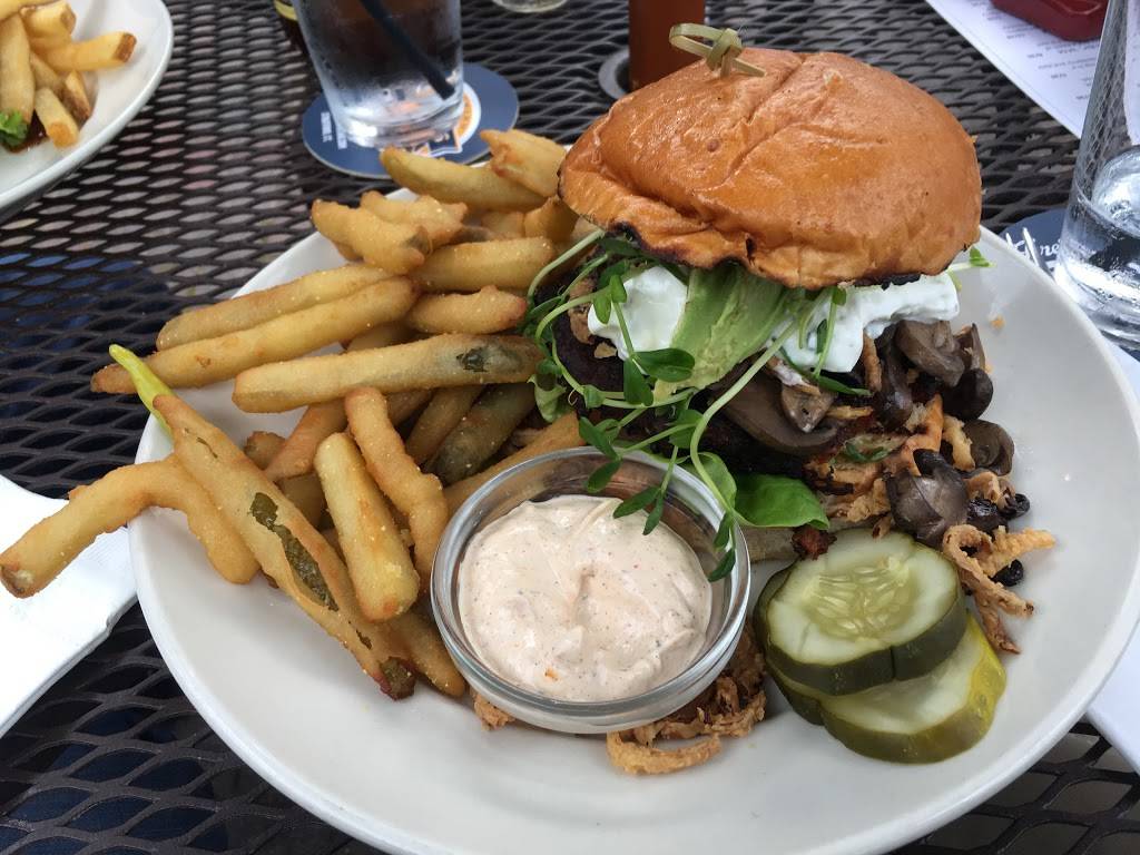 Kid Shelleens Charcoal House & Saloon | restaurant | 1801 W 14th St, Wilmington, DE 19806, USA | 3026584600 OR +1 302-658-4600