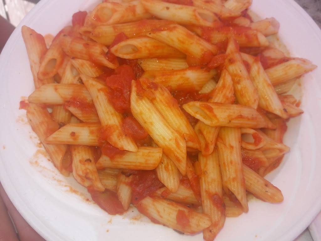 Beach Club Lake Worth | meal takeaway | 1 7th Ave N, Lake Worth, FL 33460, USA | 5615858976 OR +1 561-585-8976