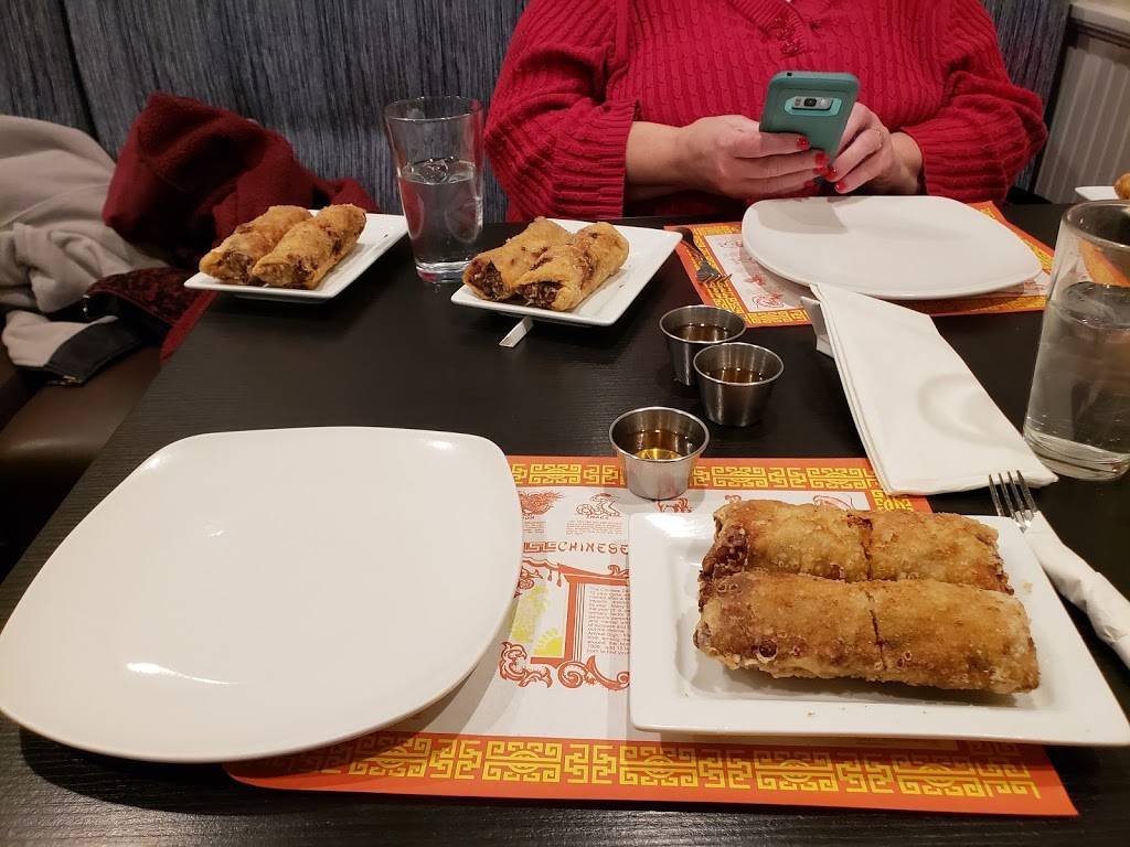 Que Viet Village House | restaurant | 2211 Johnson St NE #3905, Minneapolis, MN 55418, USA | 6127814744 OR +1 612-781-4744