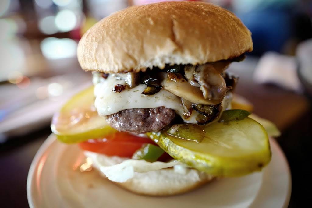 El Cap Restaurant | restaurant | 3500 4th St N, St. Petersburg, FL 33704, USA | 7275211314 OR +1 727-521-1314