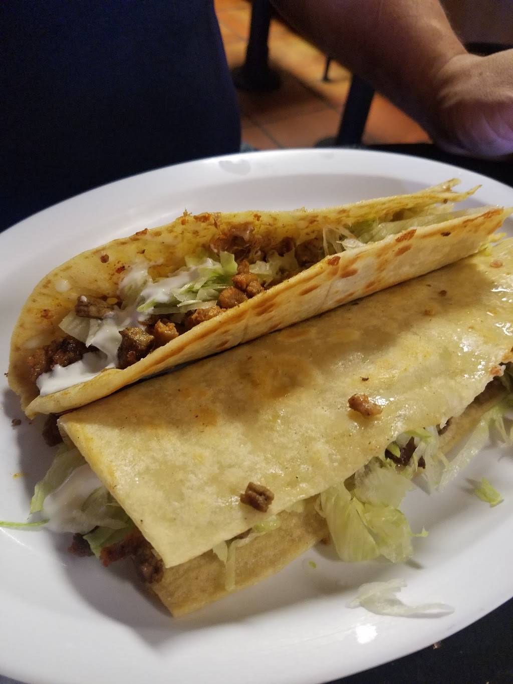 Machetes Mexican Food | restaurant | 2722 E Lake Mead Blvd, North Las Vegas, NV 89030, USA | 7025276333 OR +1 702-527-6333