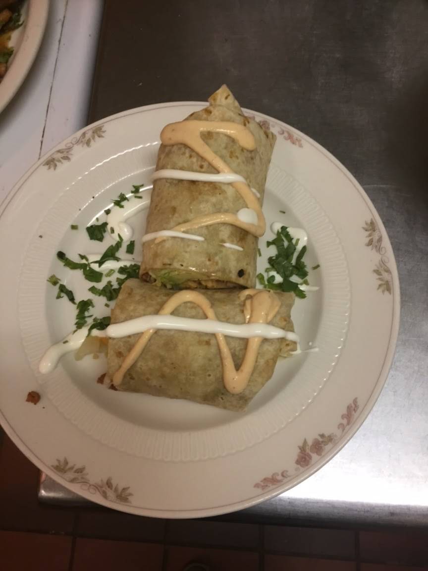 Los Tres Domínguez | restaurant | 288 Lancaster Ave, Malvern, PA 19355, USA | 4843208446 OR +1 484-320-8446