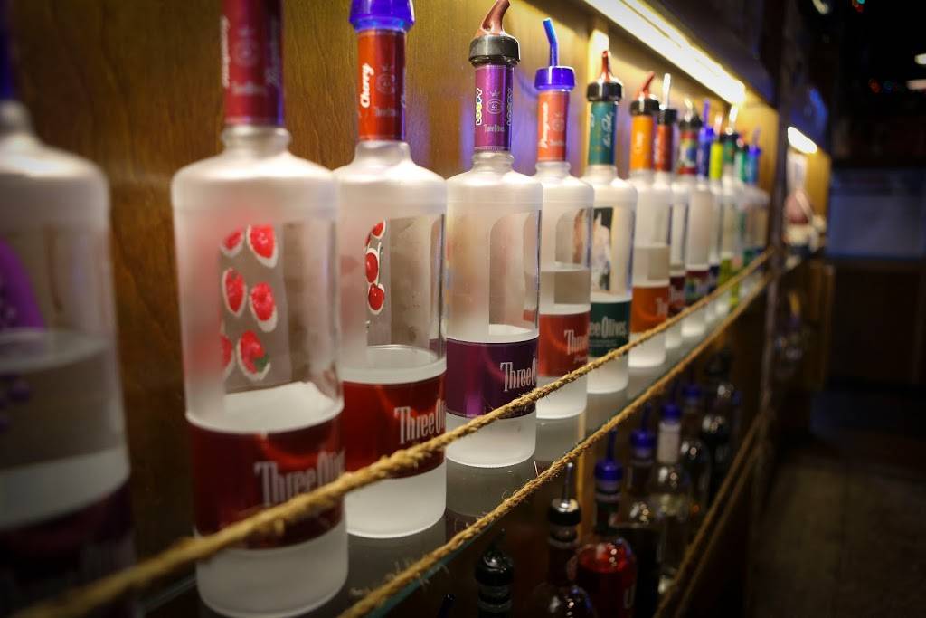 Scubas Pourhouse | restaurant | 1309 E Wisconsin Ave, Appleton, WI 54911, USA | 9203640488 OR +1 920-364-0488