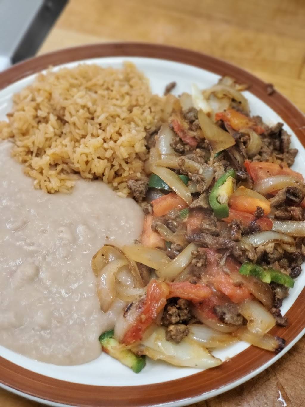 Taqueria Gonzalez | restaurant | 260 Van Ness St, Coalinga, CA 93210, USA | 5598218002 OR +1 559-821-8002