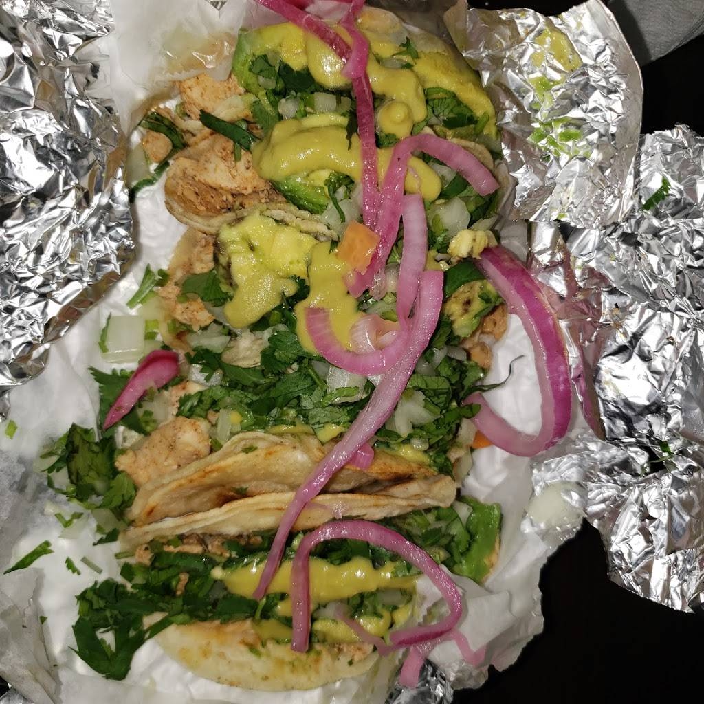 El Gato Taco Truck | restaurant | 6233 Westheimer Rd, Houston, TX 77057, USA | 7134388466 OR +1 713-438-8466