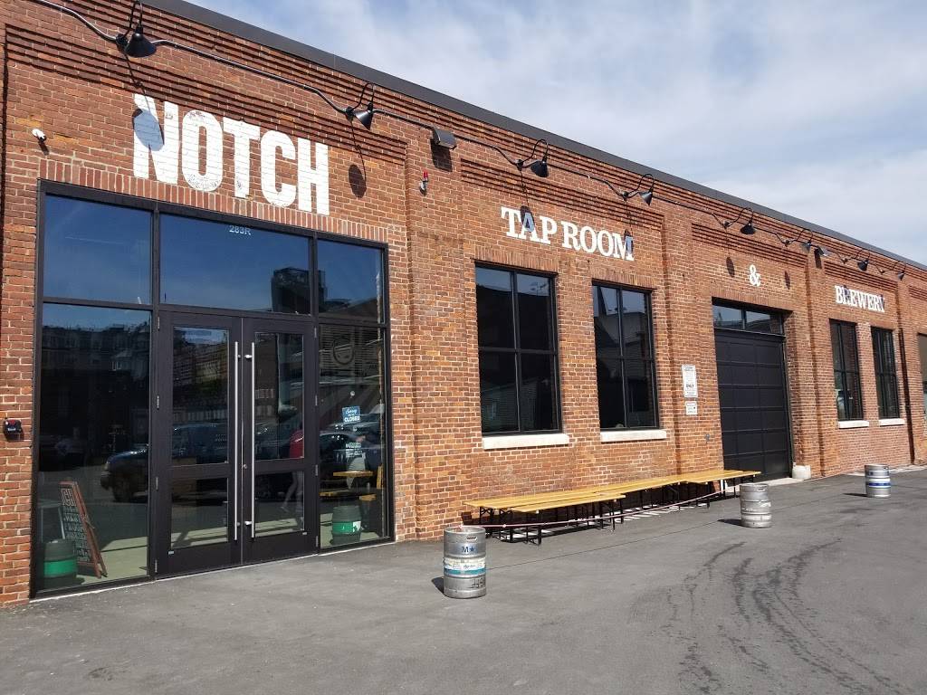 Notch Brewery & Tap Room | restaurant | 283 Rear, Derby St, Salem, MA 01970, USA | 9782389060 OR +1 978-238-9060