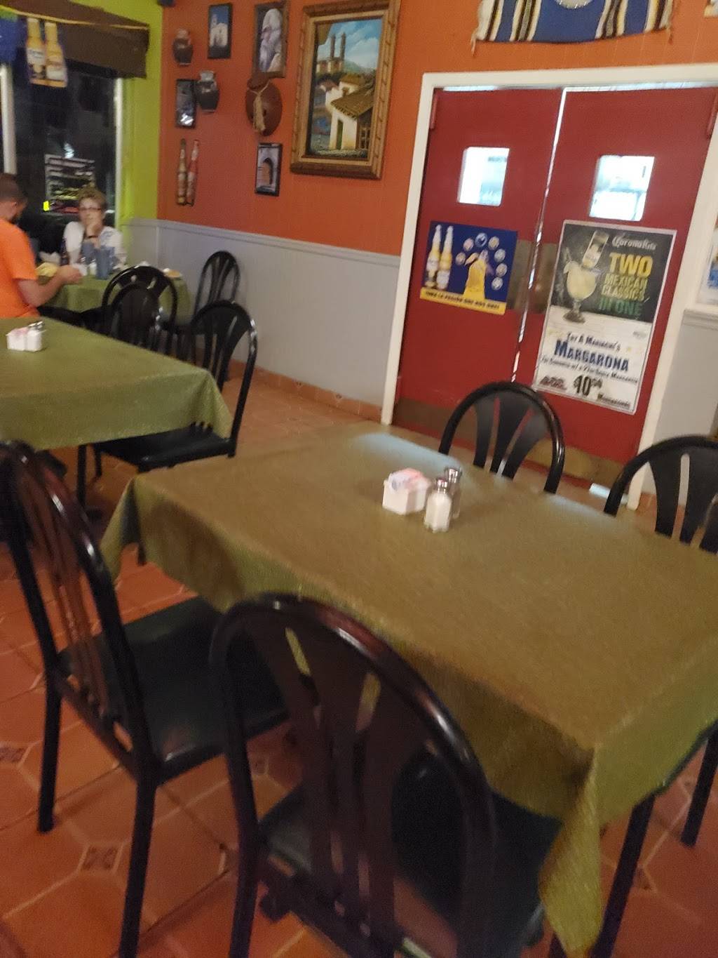 Mariachis | restaurant | 400 S Illinois St, Belleville, IL 62220, USA | 6182369492 OR +1 618-236-9492