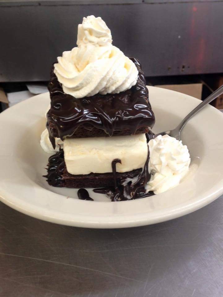 Curtis Restaurant | restaurant | 8083 US-43, Florence, AL 35634, USA | 2567579066 OR +1 256-757-9066