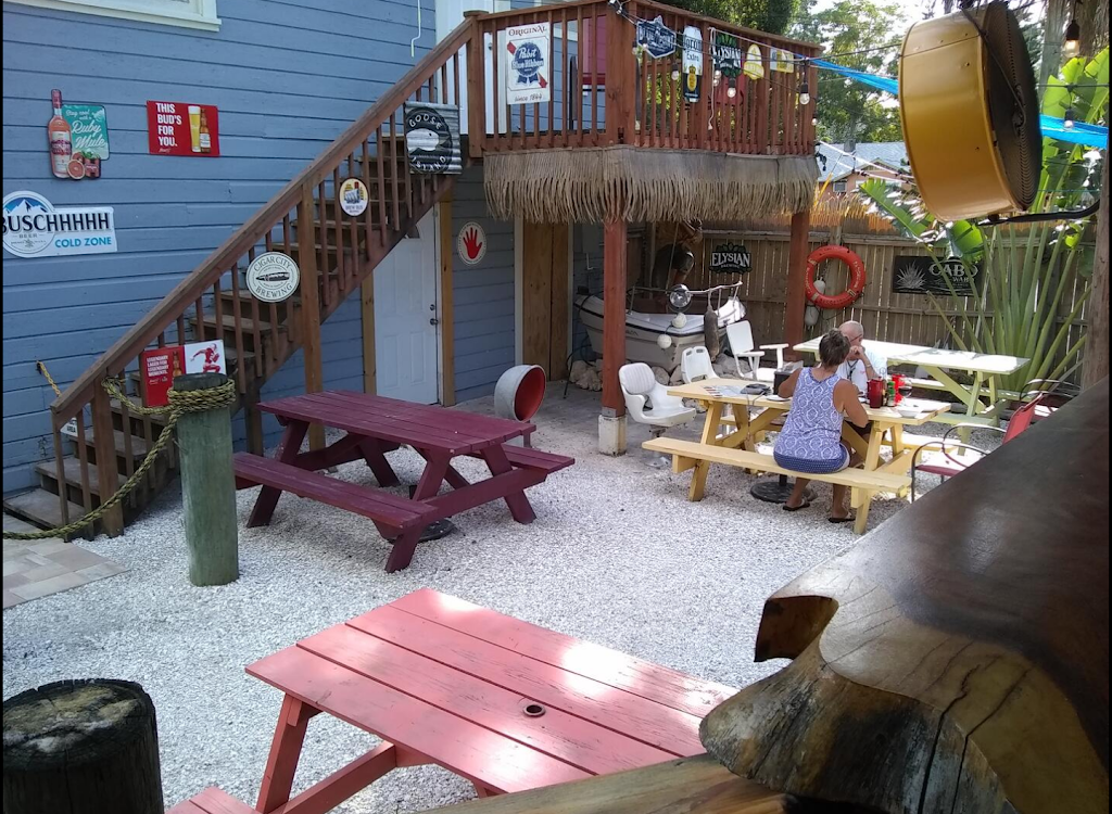 Fortunatos Taps and Tavern | restaurant | 3901 6th St S, St. Petersburg, FL 33705, USA | 7276239833 OR +1 727-623-9833