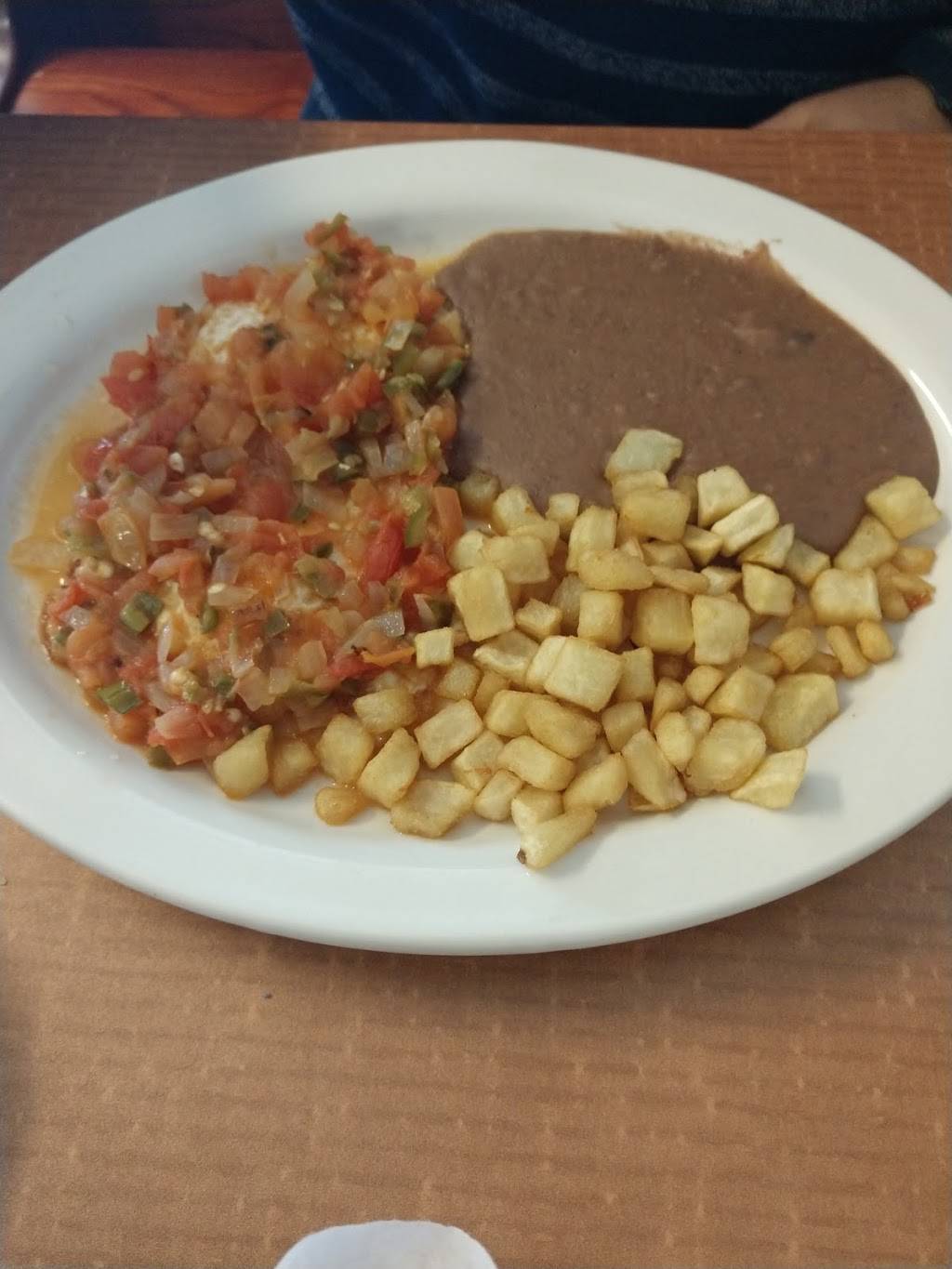 La Perla Homemade Cooking | restaurant | 505 N La Salle, Navasota, TX 77868, USA | 9362186777 OR +1 936-218-6777