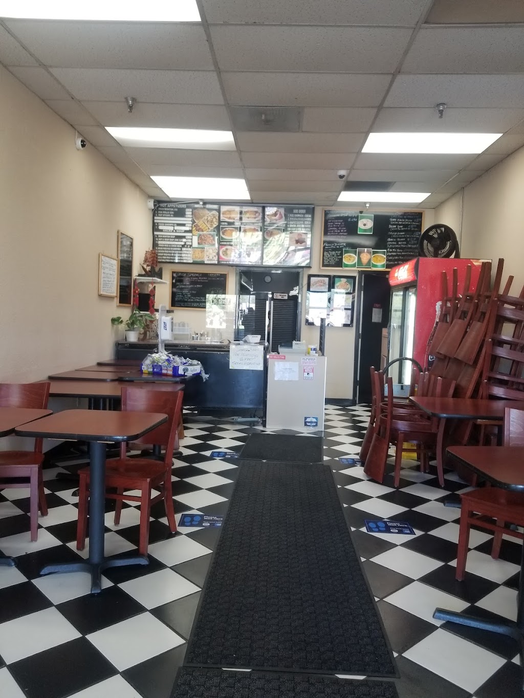 China Diner | restaurant | 510 E Perkins St, Ukiah, CA 95482, USA | 7074620611 OR +1 707-462-0611