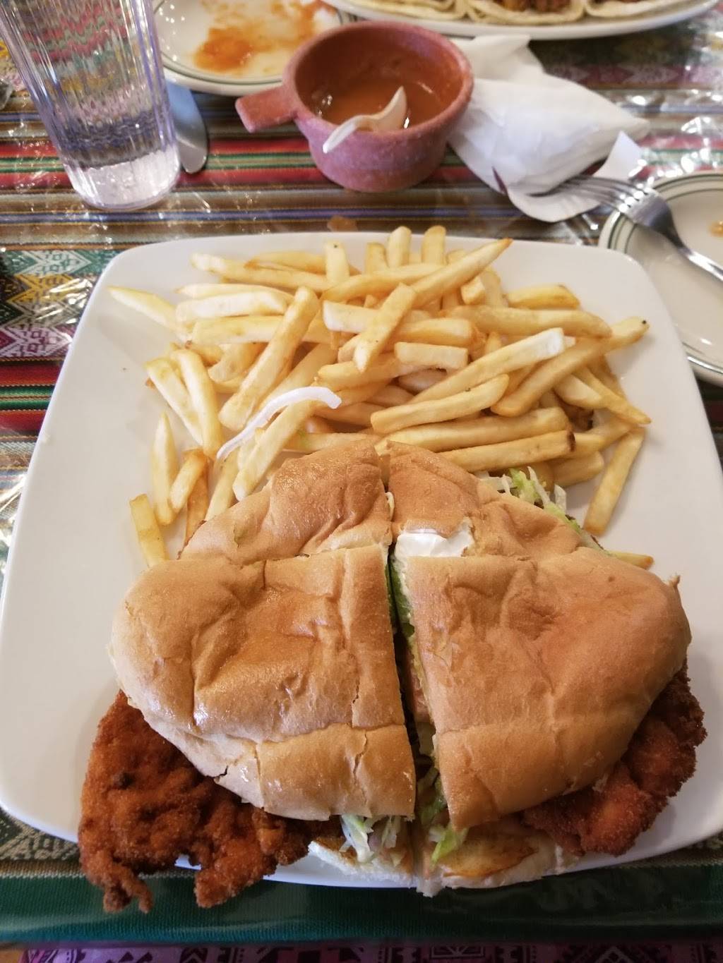 Fiesta Mexicana Restaurant | restaurant | 3604, 4806 N Broadway, Chicago, IL 60640, USA | 7737694244 OR +1 773-769-4244