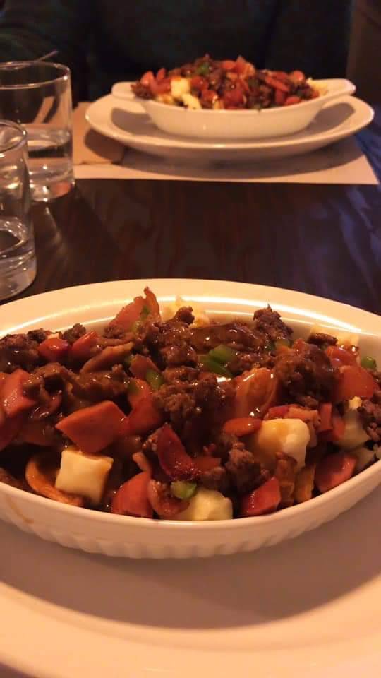 LE SAINT-H | restaurant | 3500 Chemin des Quatre-Bourgeois Suite 40, Québec, QC G1W 2L2, Canada | 4183802432 OR +1 418-380-2432