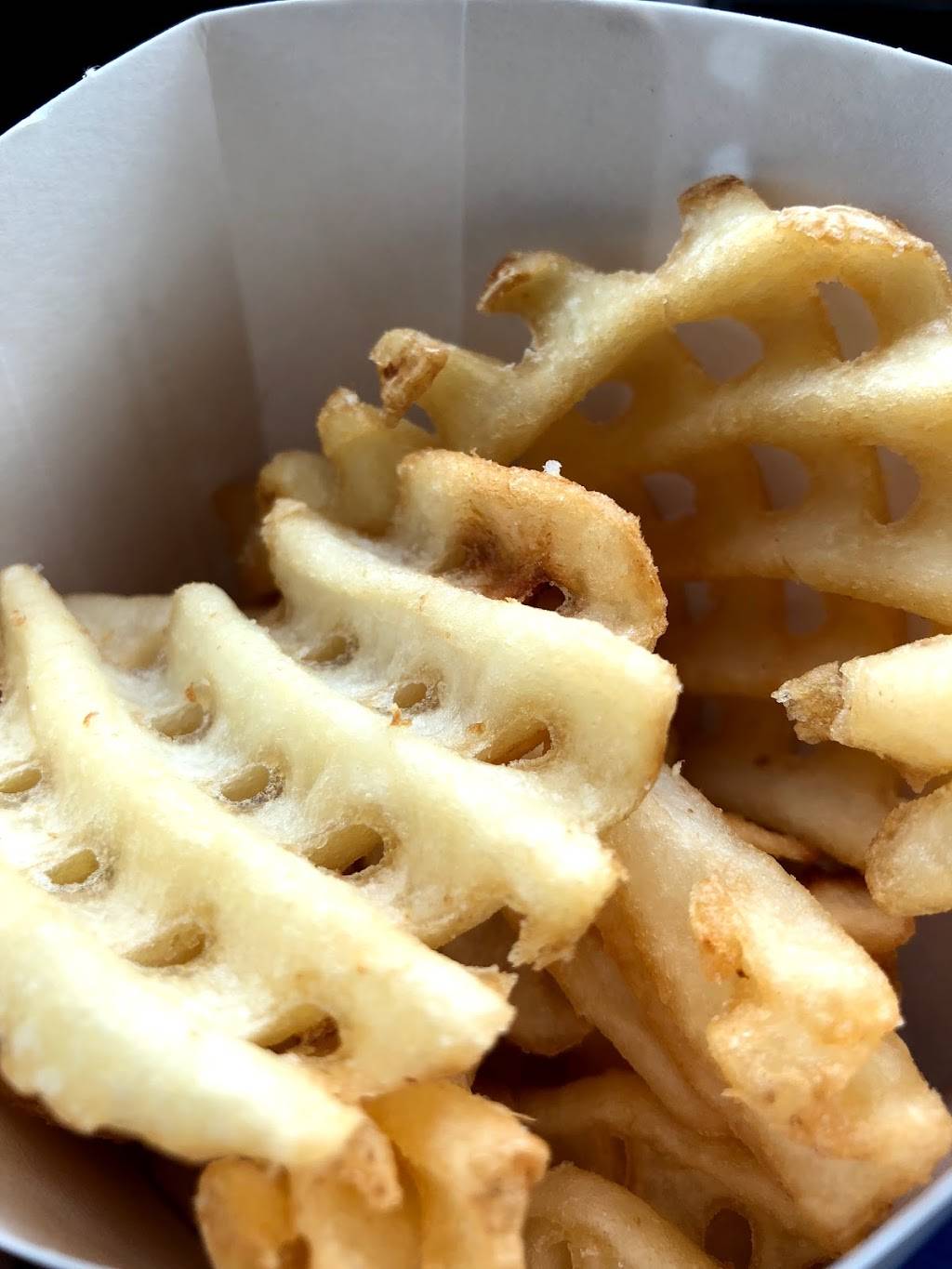 Chick-fil-A | restaurant | 3 Stonebridge Blvd, Jackson, TN 38305, USA | 7316682919 OR +1 731-668-2919