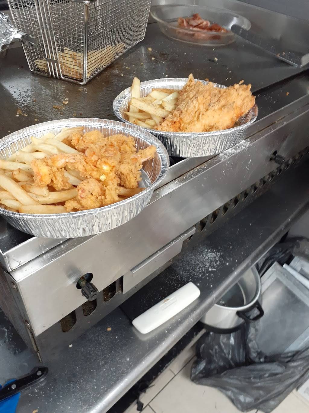 The spot | restaurant | 322 E 126th St, New York, NY 10035, USA | 9174091462 OR +1 917-409-1462