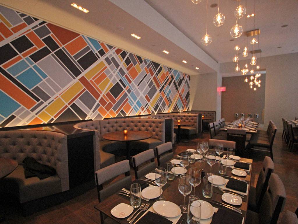 Chops Restaurant and Bar | restaurant | 1701 John F Kennedy Blvd, Philadelphia, PA 19103, USA | 2155677111 OR +1 215-567-7111