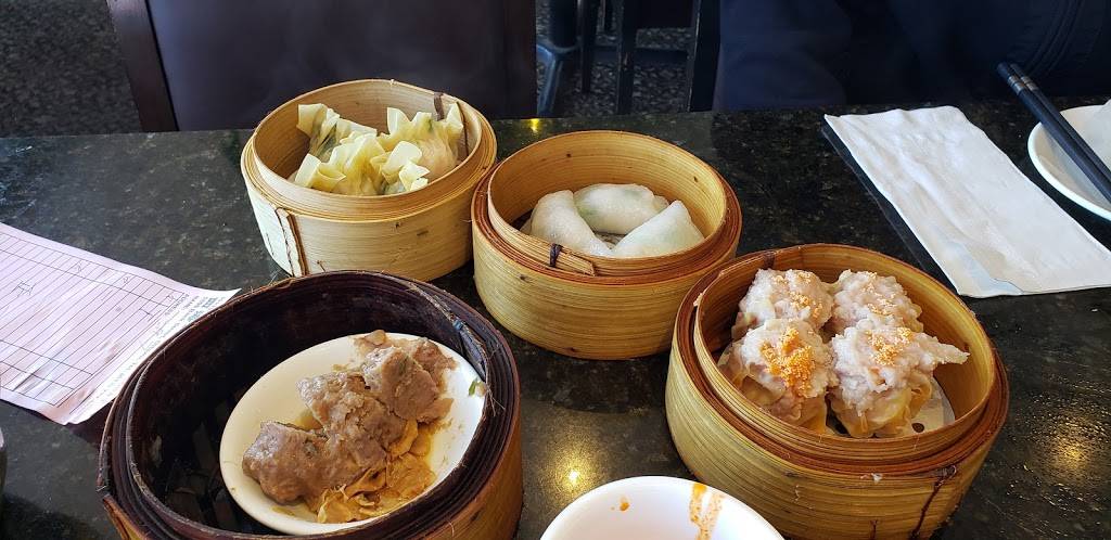 Beijing Legend | restaurant | 1800 Bank St, Ottawa, ON K1V 0W3, Canada | 6137375588 OR +1 613-737-5588