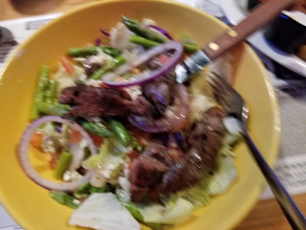 Winking Lizard Tavern | restaurant | 5710 Fulton Dr NW, Canton, OH 44718, USA | 3304971133 OR +1 330-497-1133