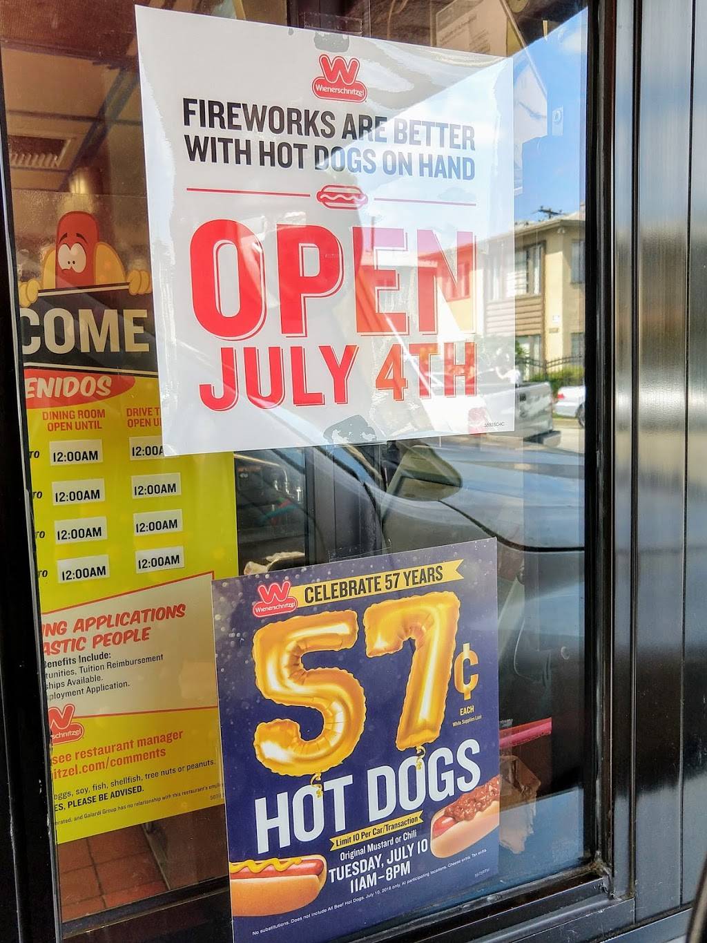 Wienerschnitzel | restaurant | 5141 Imperial Hwy, South Gate, CA 90280, USA | 3106375396 OR +1 310-637-5396