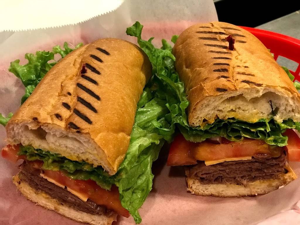 Veranda Bistro | restaurant | 7720 N 16th St # 125, Phoenix, AZ 85020, USA | 6022169300 OR +1 602-216-9300