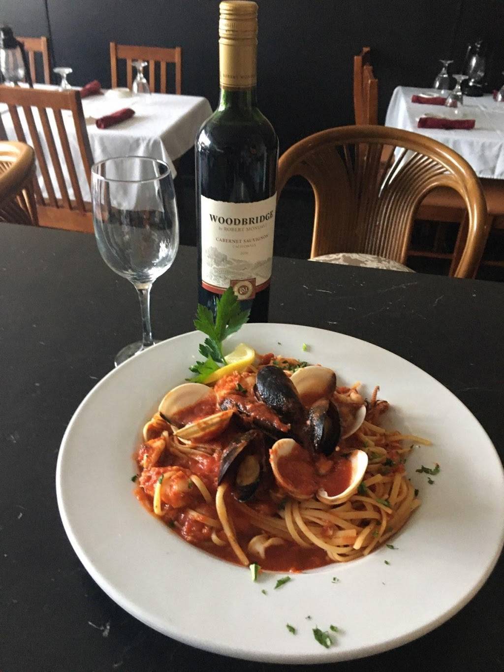 Don Luigis Gourmet Kitchen | restaurant | 260 Cypress Edge Dr Unit 104, Palm Coast, FL 32164, USA | 3865854001 OR +1 386-585-4001