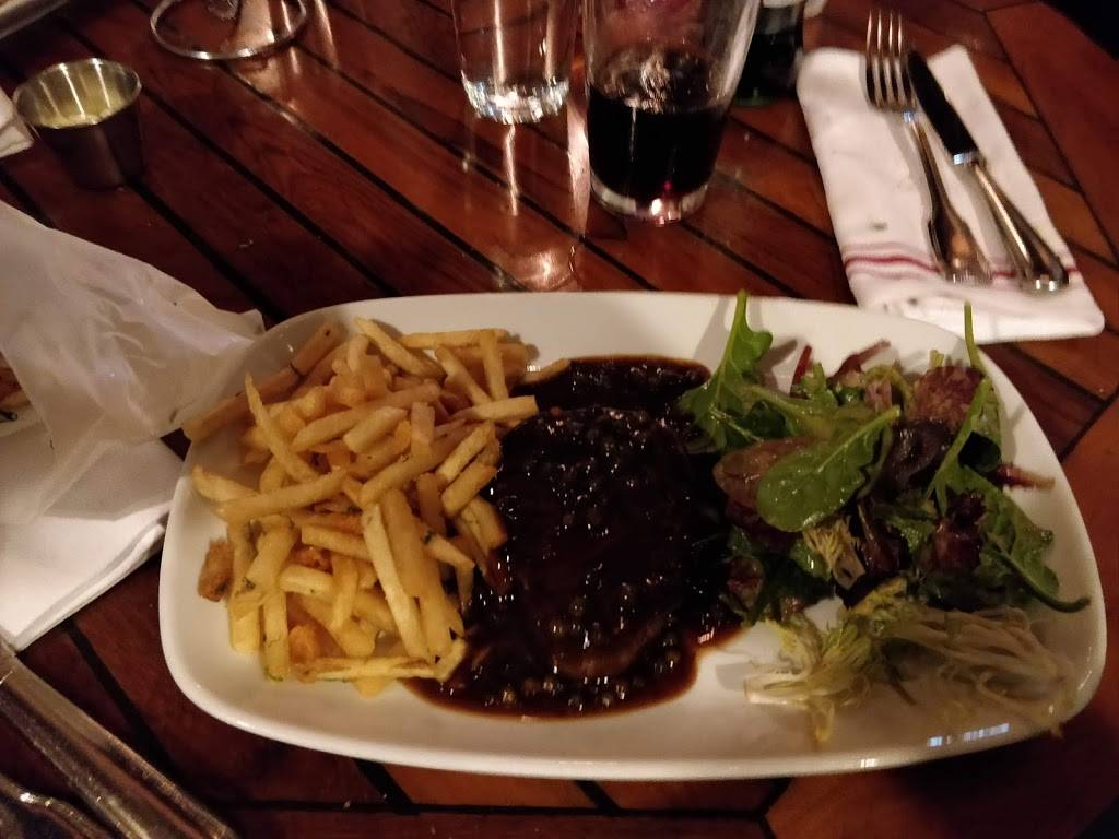 Castagna Bistro | restaurant | 2015 Chestnut St, San Francisco, CA 94123, USA | 4154404290 OR +1 415-440-4290