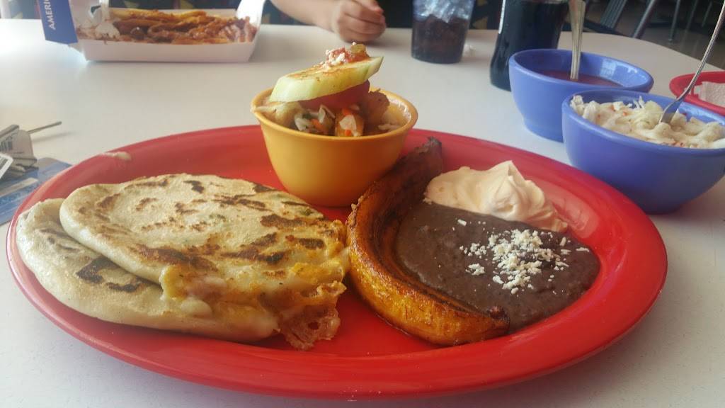 Los Molcajetes | restaurant | 8822 Sierra Ave, Fontana, CA 92335, USA | 9094296027 OR +1 909-429-6027