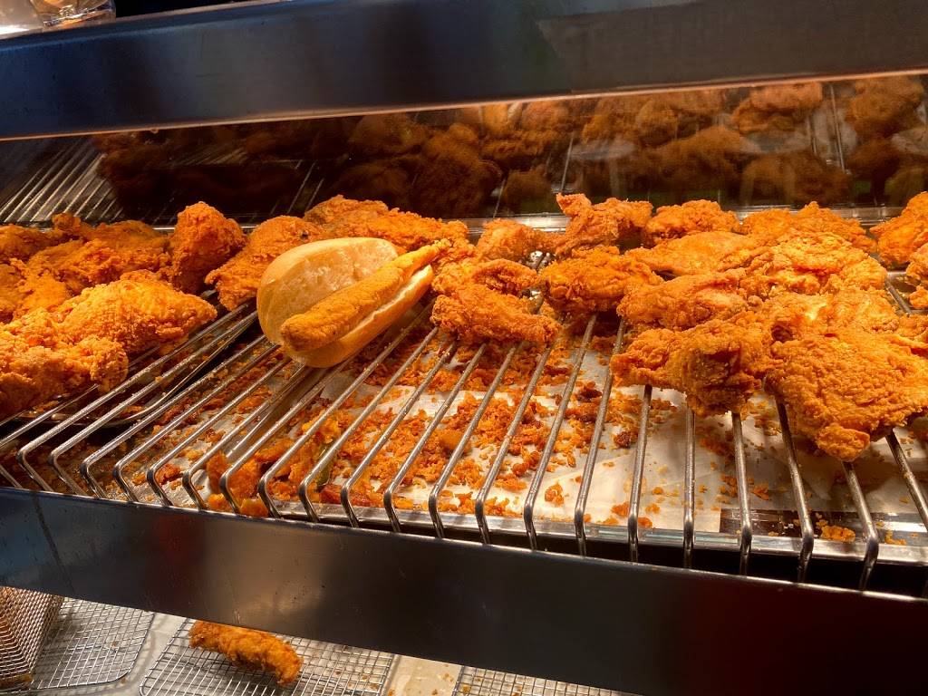 Wichita Chicken Fried House | restaurant | 1305 N Hillside St, Wichita, KS 67214, USA | 3168049030 OR +1 316-804-9030