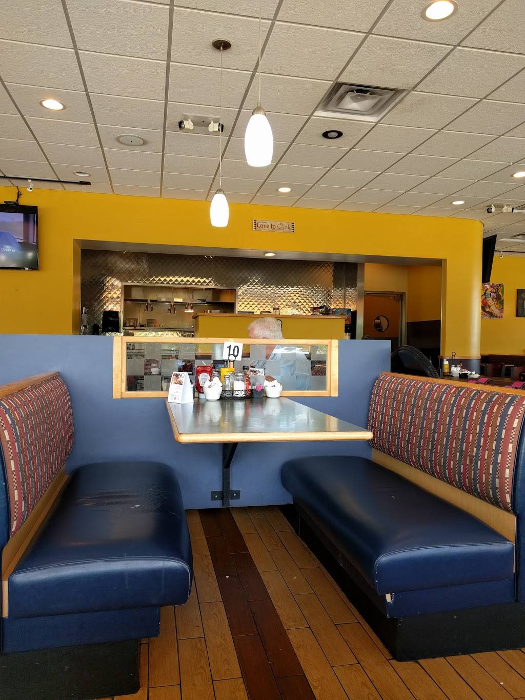 Kathys House of Pancakes | restaurant | 497 N Zeeb Rd, Ann Arbor, MI 48103, USA | 7348822538 OR +1 734-882-2538