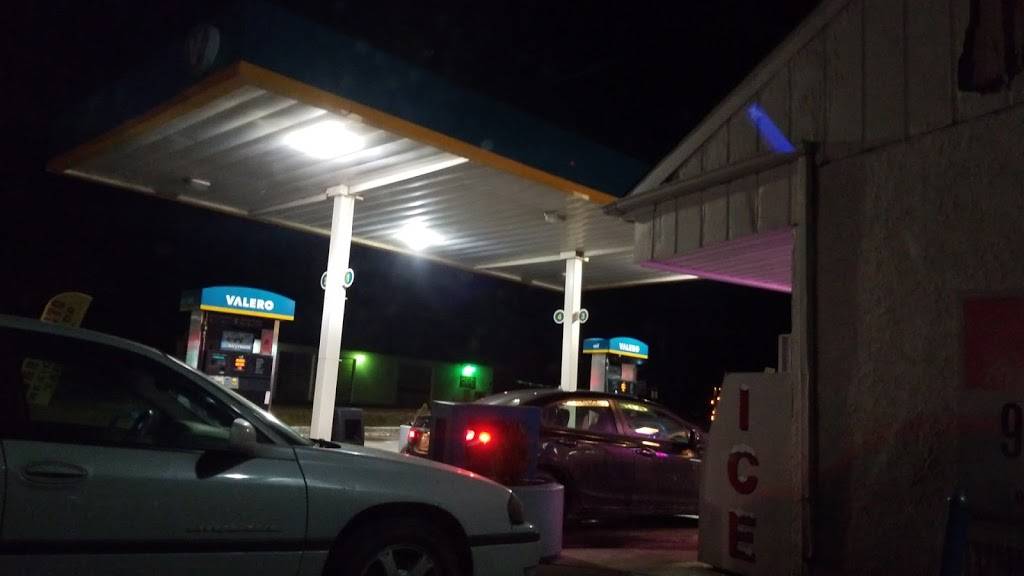 El Mercadito | restaurant | 72 Baltimore Pike, Avondale, PA 19311, USA | 6102682613 OR +1 610-268-2613