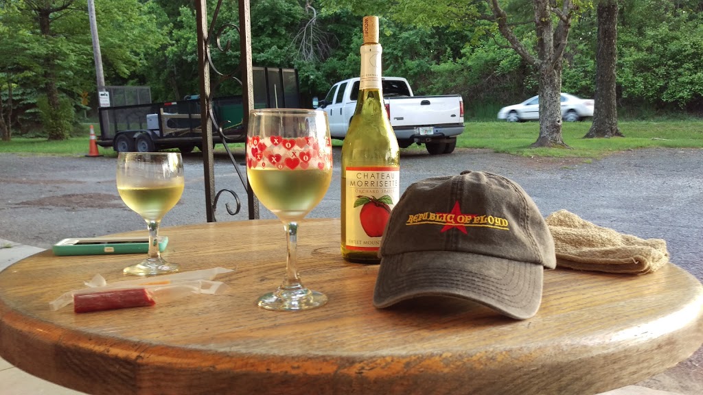 Tuggles Gap Restaurant & Motel | restaurant | 3351 Parkway Ln S, Floyd, VA 24091, USA | 5407453402 OR +1 540-745-3402