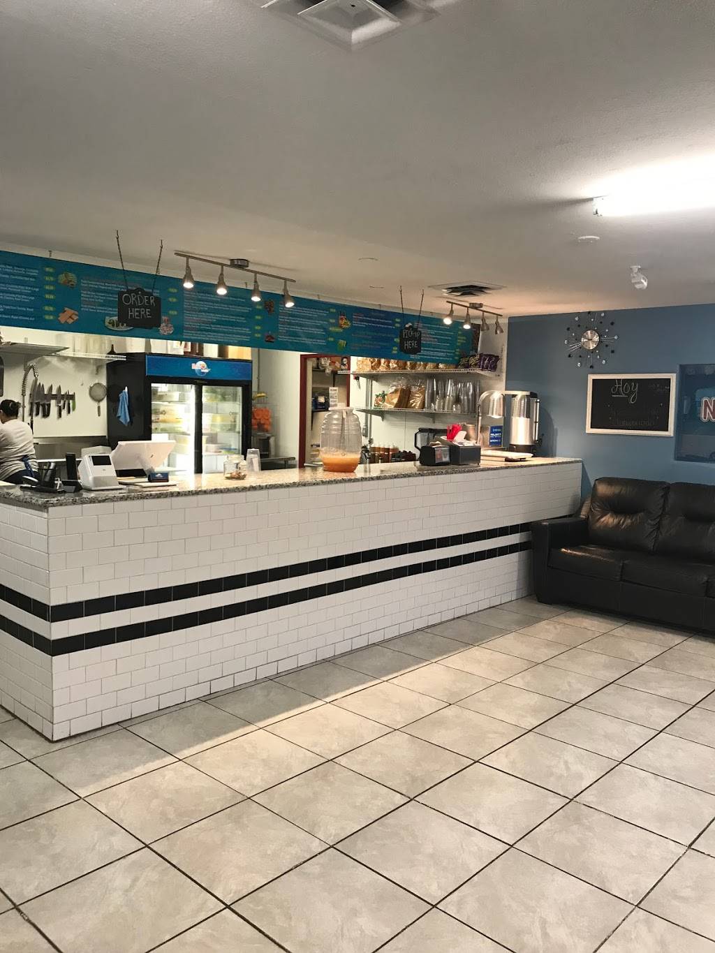 Nelis Antojitos | restaurant | 17891 SW Tualatin Valley Hwy, Aloha, OR 97003, USA | 9713170626 OR +1 971-317-0626