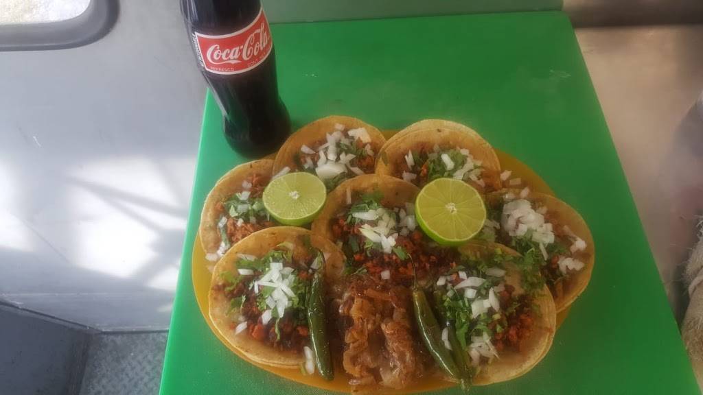 Alexs Tacos Truck | restaurant | 3240 S State St, Lockport, IL 60441, USA | 7797031573 OR +1 779-703-1573