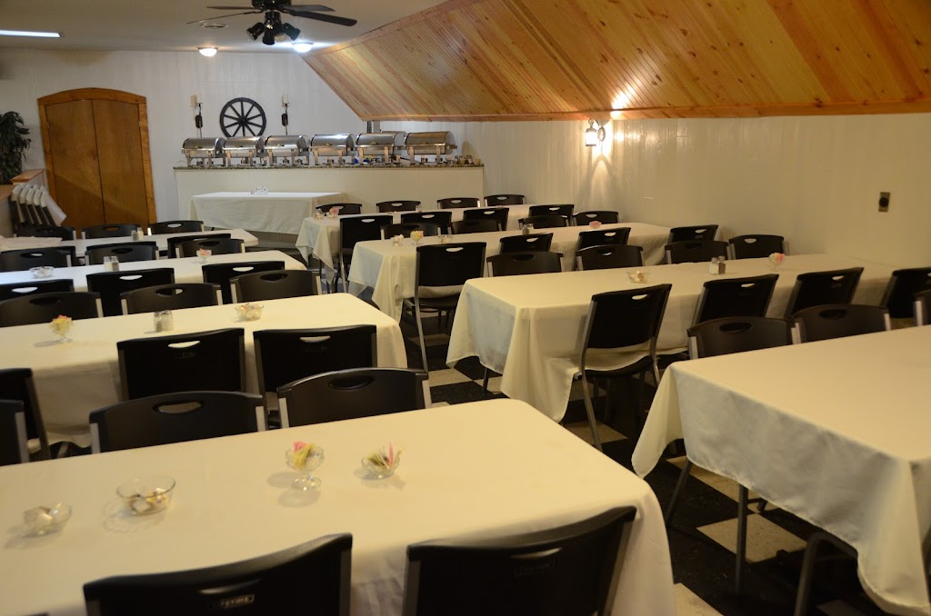 Frog Hop | restaurant | 23027 Co Hwy X, Cadott, WI 54727, USA | 7152894444 OR +1 715-289-4444