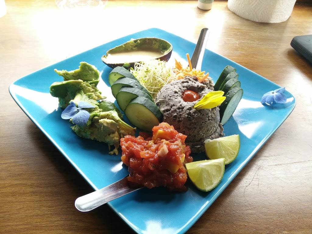 Dellz Uptown | restaurant | 511 Rutledge Ave, Charleston, SC 29403, USA | 8436410352 OR +1 843-641-0352