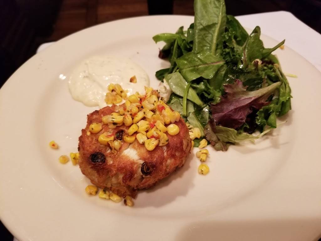 Bryant & Cooper | restaurant | 2 Middle Neck Rd, Roslyn, NY 11576, USA | 5166277270 OR +1 516-627-7270