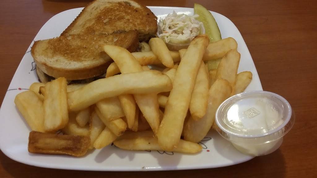 Jimmys 2 | restaurant | 579 Watertown Ave, Waterbury, CT 06708, USA | 2035276998 OR +1 203-527-6998