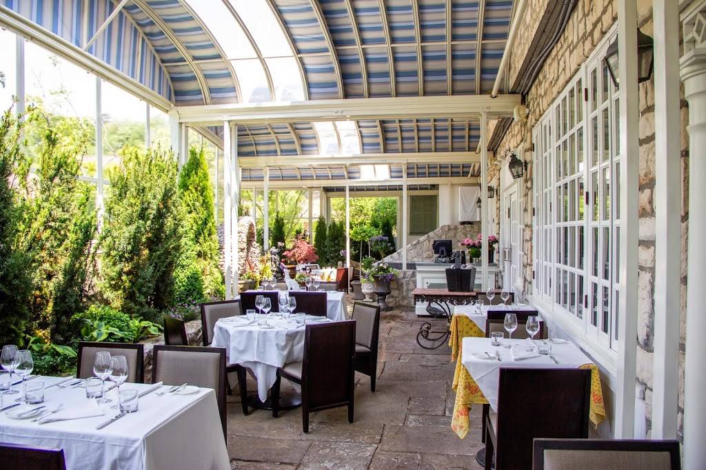 Auberge du Pommier | restaurant | 4150 Yonge St, North York, ON M2P 2C6, Canada | 4162222220 OR +1 416-222-2220