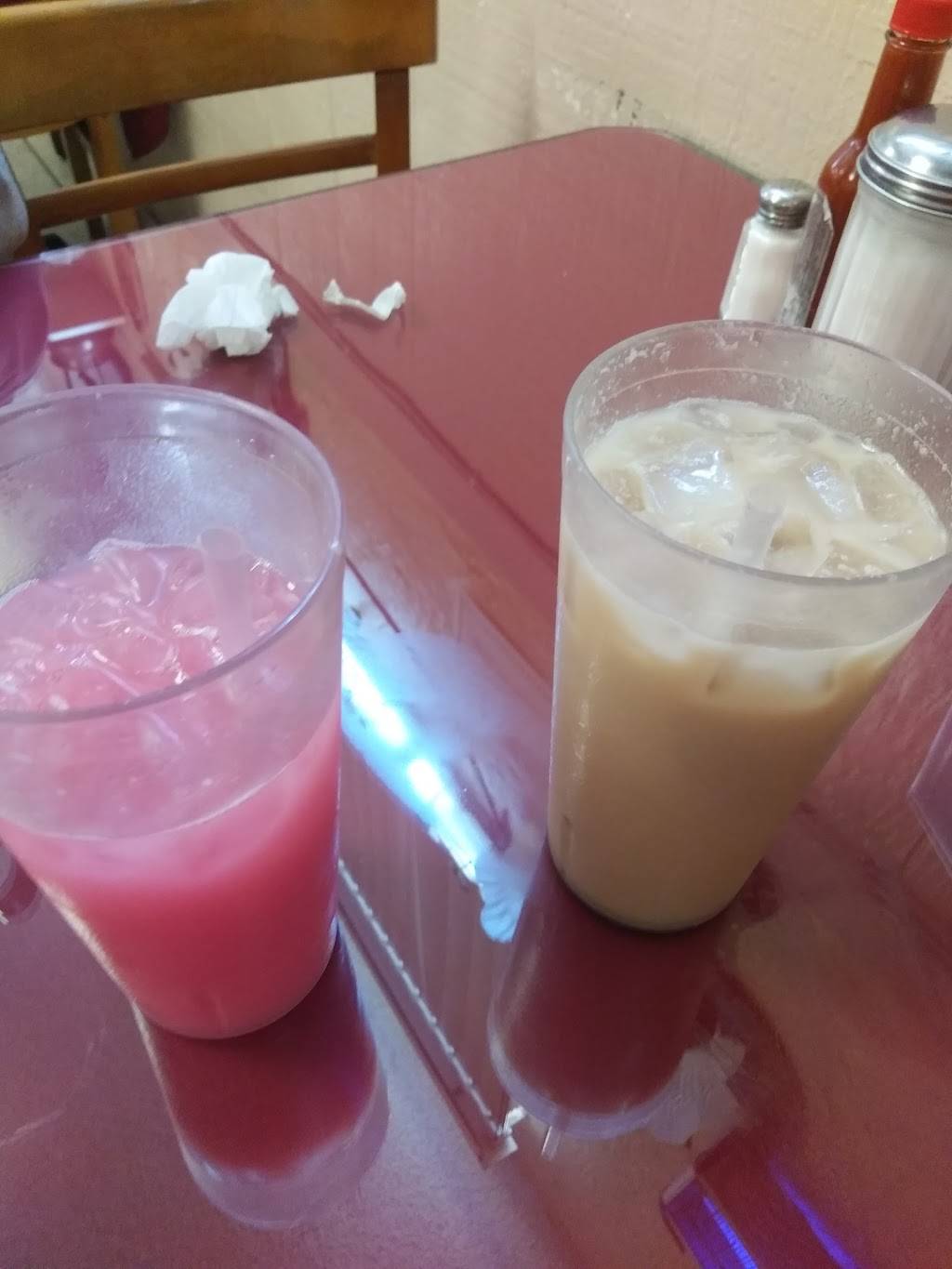 La Carreta Salvadorian Food | restaurant | 7301 Van Nuys Blvd, Van Nuys, CA 91405, USA | 8187860311 OR +1 818-786-0311