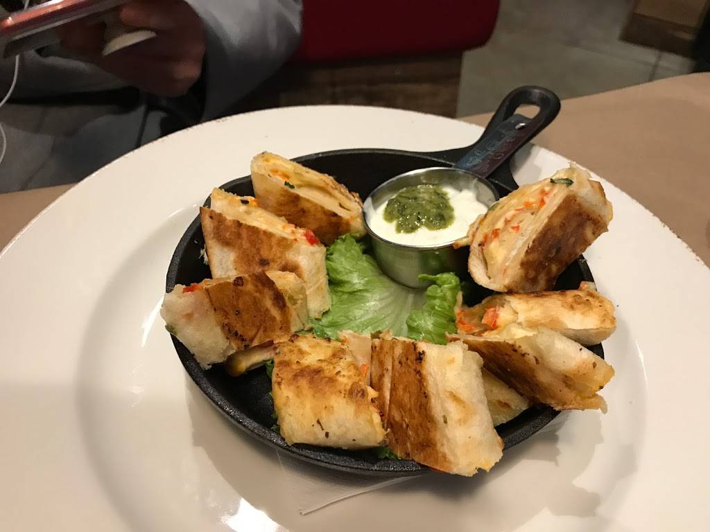 Montanas Barrhaven | restaurant | 4245 Strandherd Dr, Barrhaven, ON K2J 6E5, Canada | 6137141155 OR +1 613-714-1155