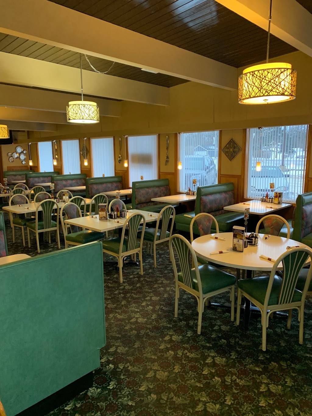 Aspen Cafe | restaurant | 9141 Wicker Ave, St John, IN 46373, USA | 2193658733 OR +1 219-365-8733