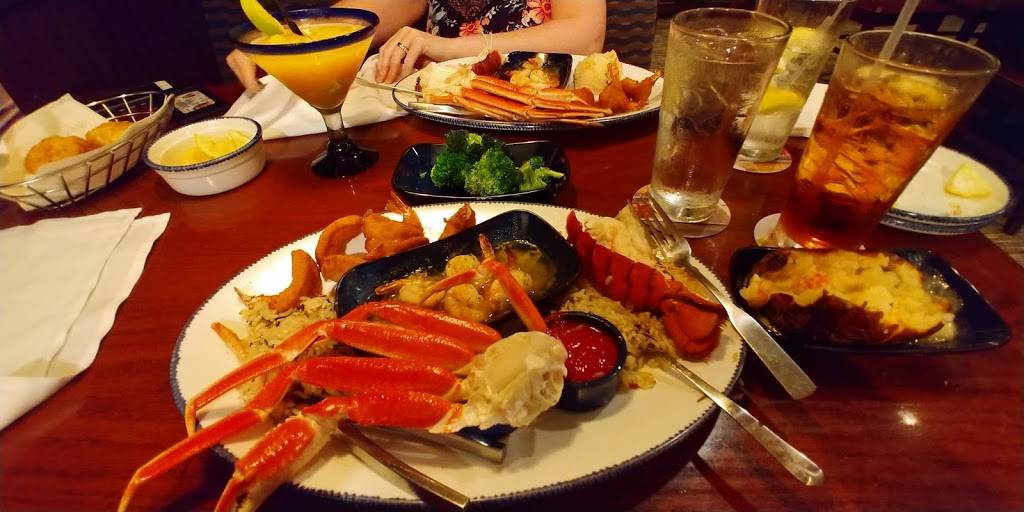 Red Lobster | restaurant | 2080 Sam Rittenberg Blvd, Charleston, SC 29407, USA | 8437637345 OR +1 843-763-7345