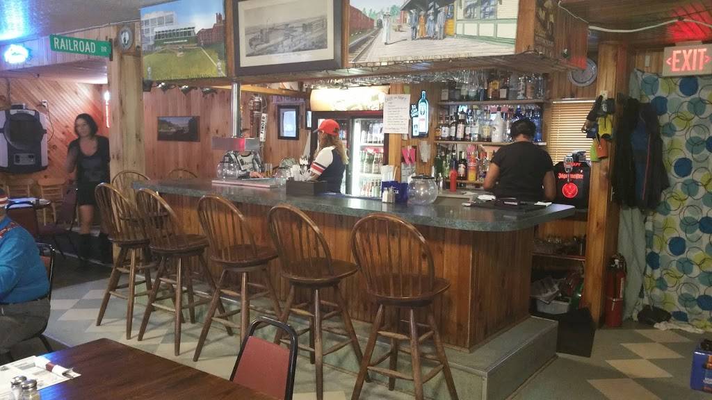 Railroad Diner | restaurant | 697 Lisbon St, Lisbon Falls, ME 04252, USA | 2073536069 OR +1 207-353-6069