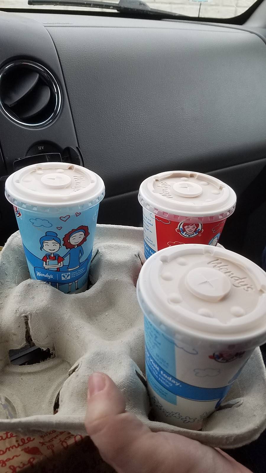 Wendys | restaurant | 20066 W, Eight Mile Rd, Southfield, MI 48075, USA | 2483546166 OR +1 248-354-6166