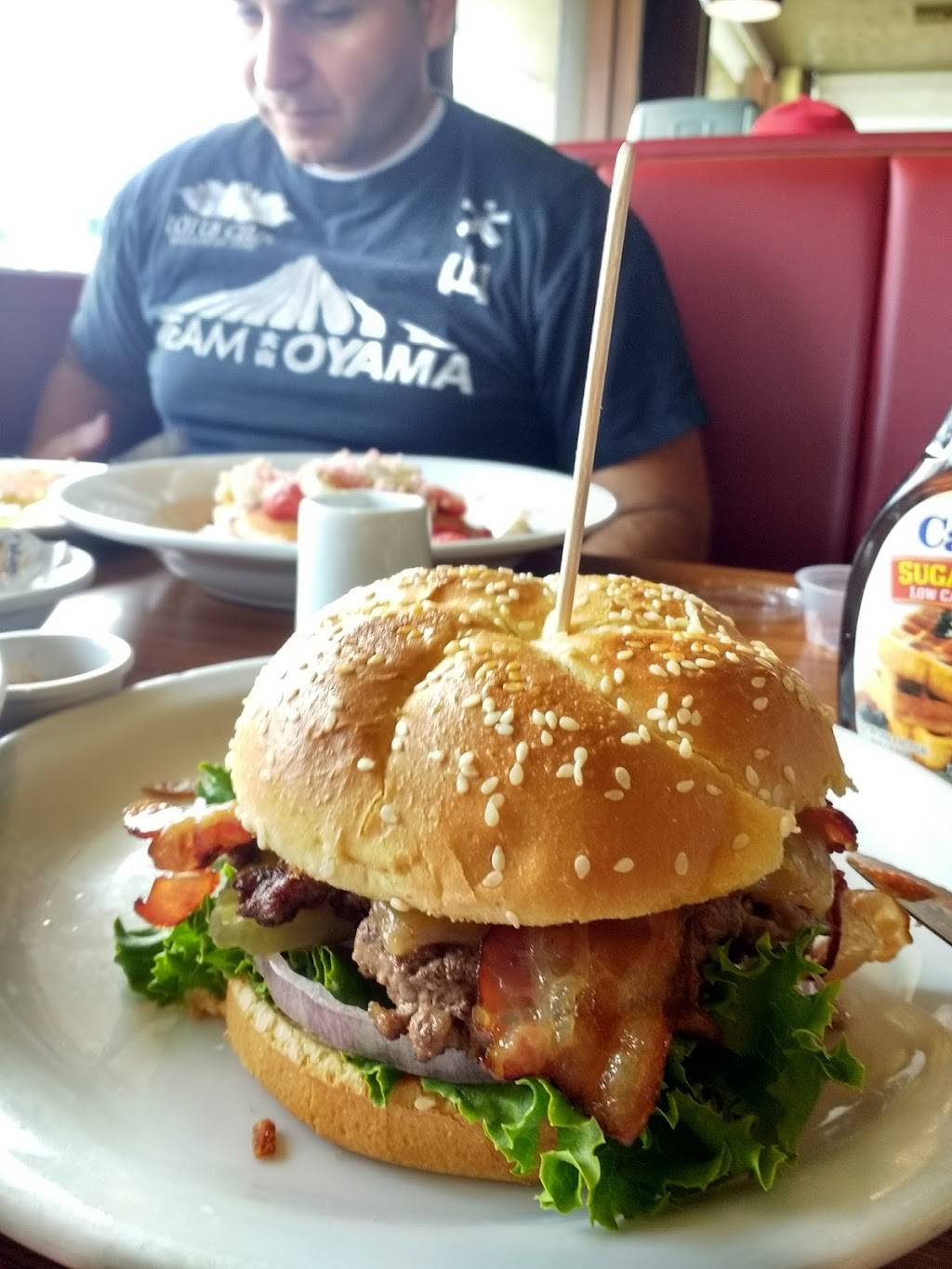 Dennys | restaurant | 3170 Harbor Blvd, Costa Mesa, CA 92626, USA | 7145490818 OR +1 714-549-0818