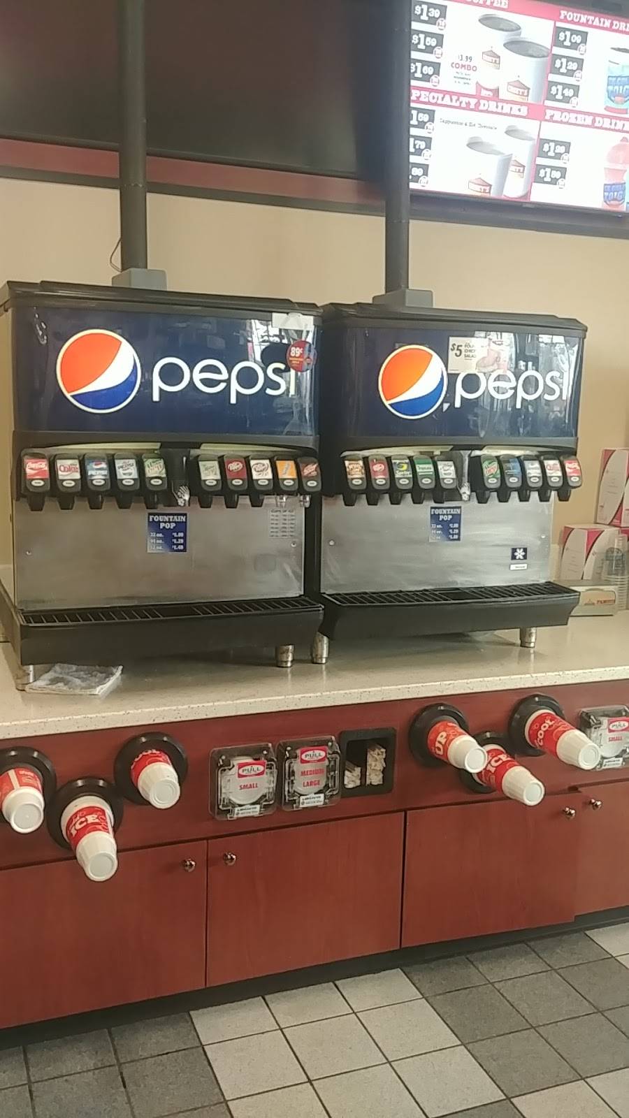 Caseys | meal takeaway | 1604 La Porte Rd, Waterloo, IA 50702, USA | 3192878095 OR +1 319-287-8095