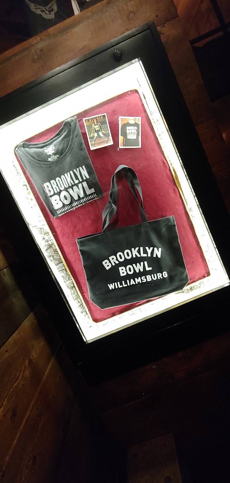 Blue Ribbon at Brooklyn Bowl | restaurant | 61 Wythe Ave, Brooklyn, NY 11211, USA | 7189633369 OR +1 718-963-3369